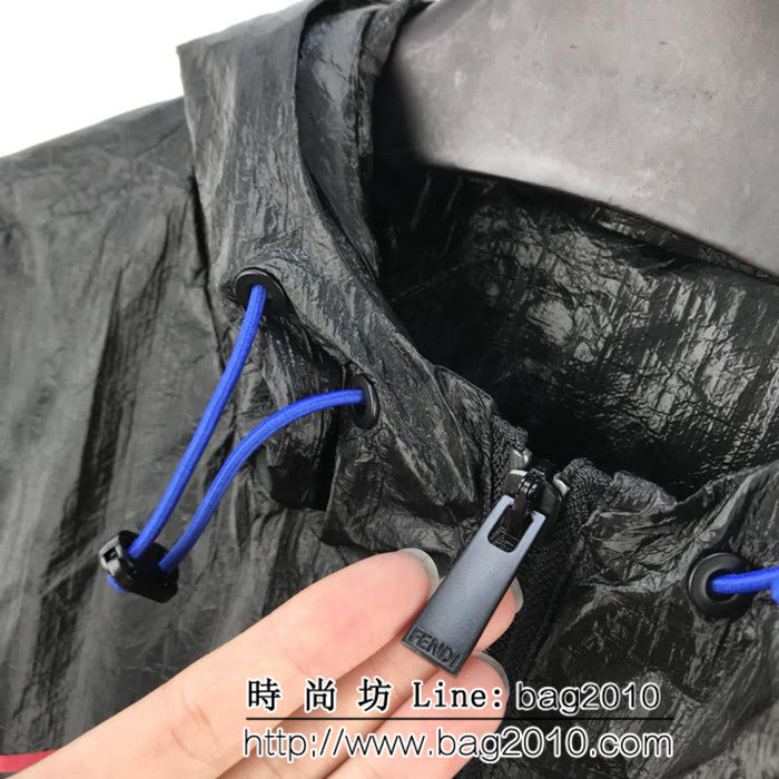 FENDI芬迪 系列款 19ss春季斜杠印花 定制科技折痕面料 男款風衣外套 ydi2499